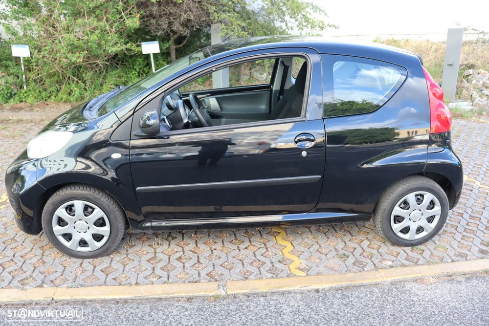 Peugeot 107 1.0 Trendy - 33