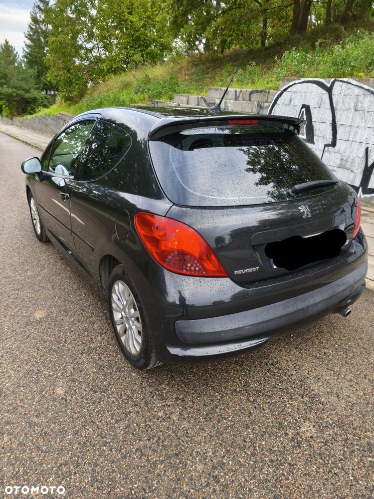 Peugeot 207 - 4