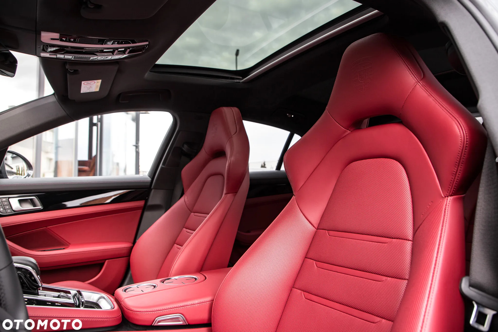 Porsche Panamera 4S Executive - 17