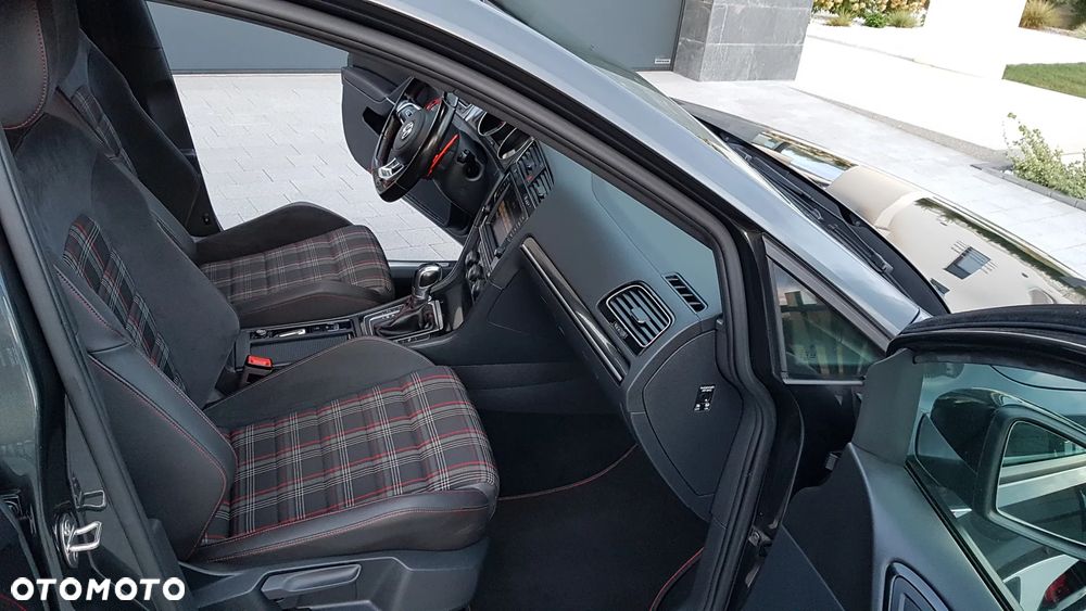 Volkswagen Golf 2.0 TSI BMT GTI Performance DSG - 9