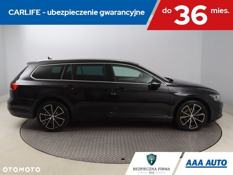 Volkswagen Passat Variant - 8