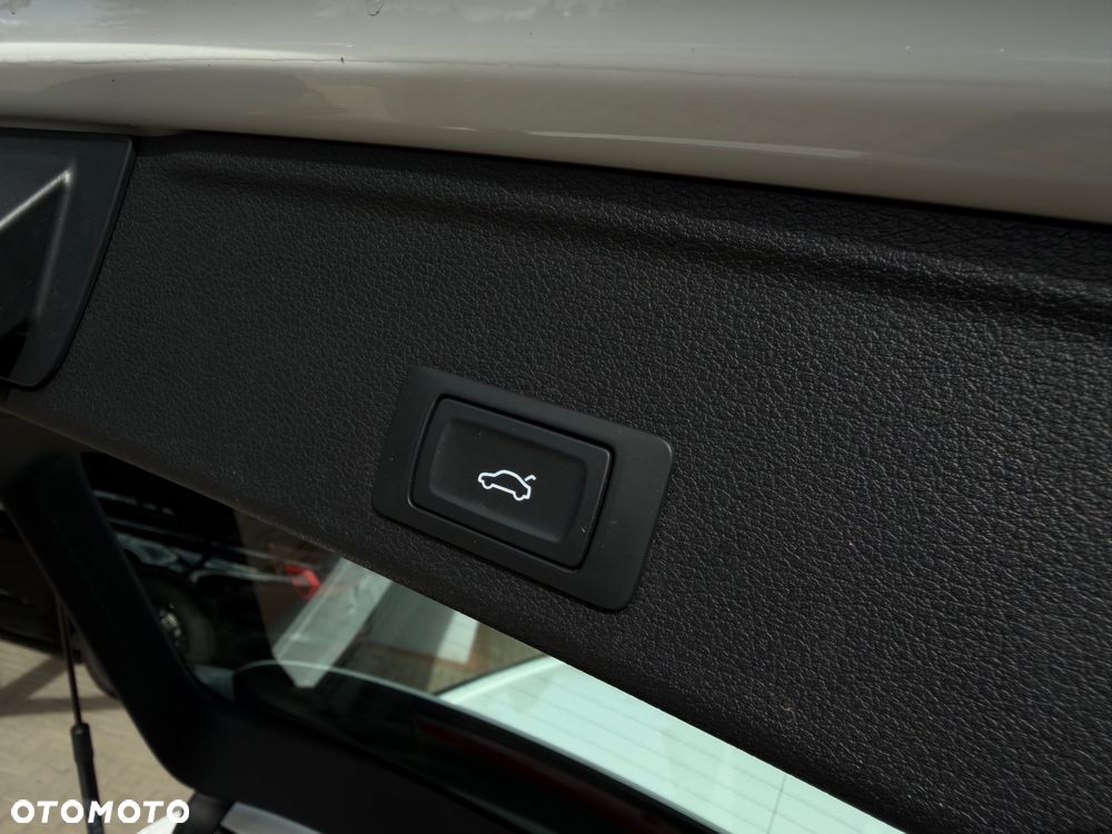 Audi A4 Avant 40 TDI quattro S tronic S line - 21