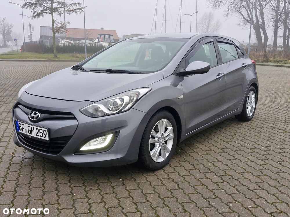 Hyundai i30 1.6 CRDi BlueDrive Premium - 31