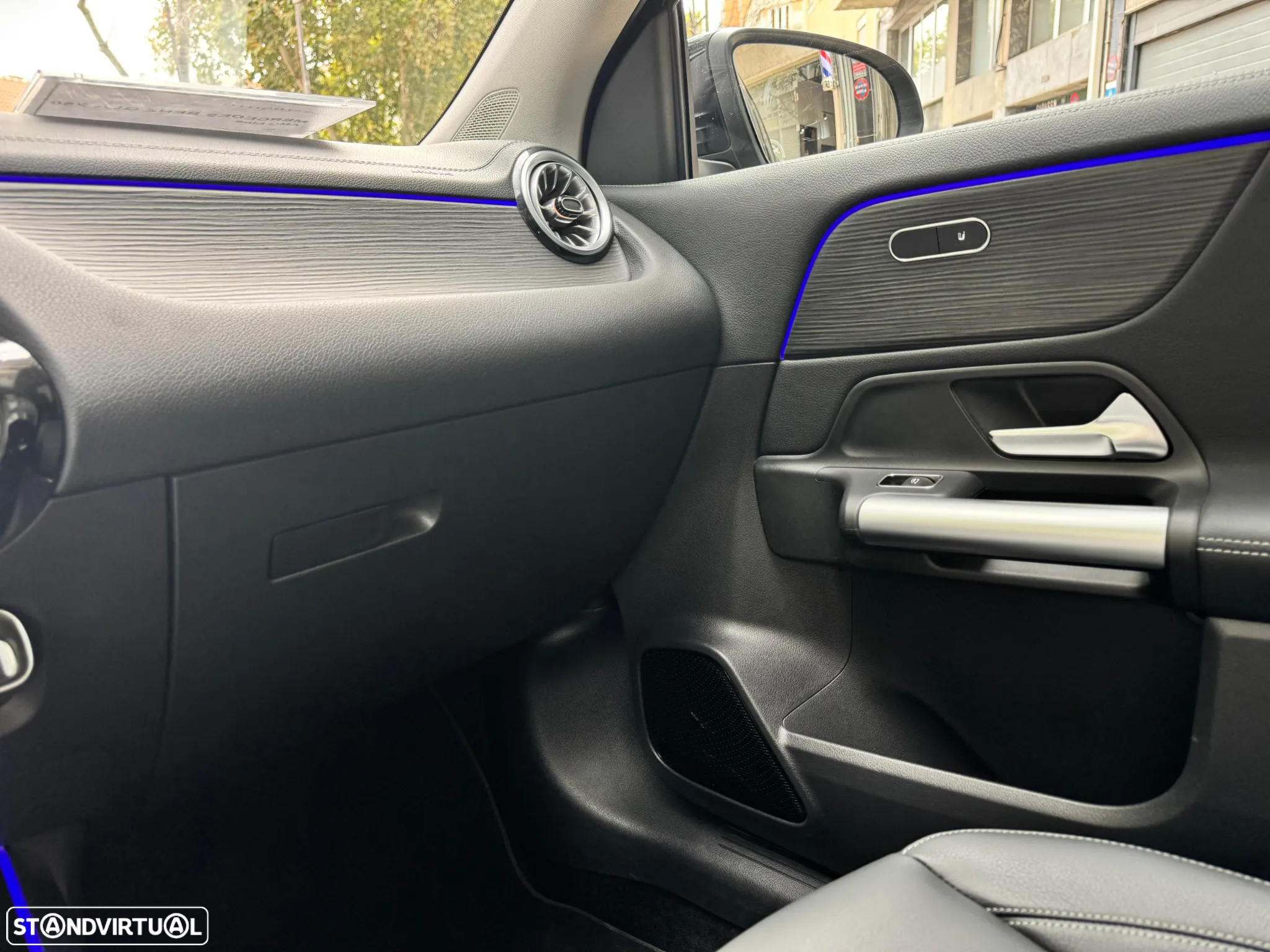 Mercedes-Benz GLA 250 e AMG Line - 21