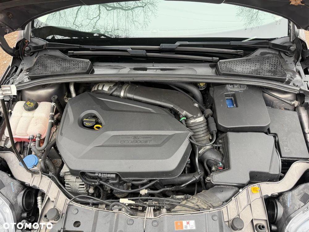 Ford Focus 1.6 EcoBoost Titanium - 16