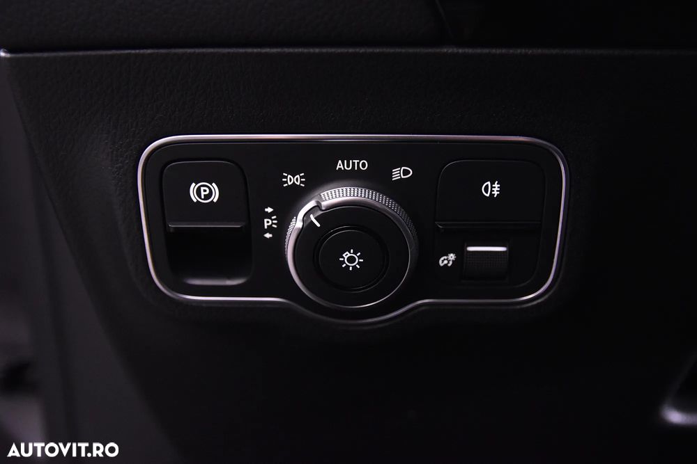 Mercedes-Benz GLA - 15