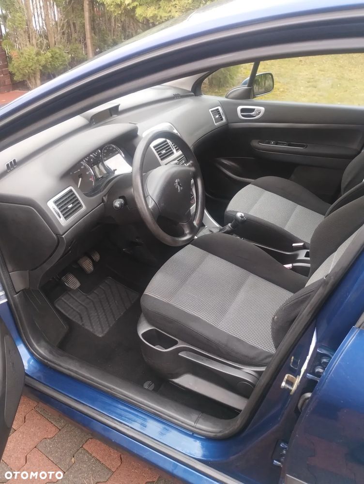 Peugeot 307 - 4