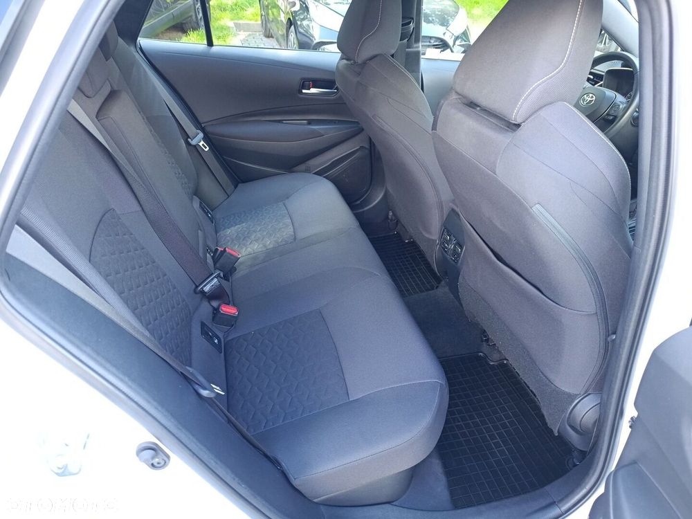 Toyota Corolla 1.8 Hybrid Comfort - 22