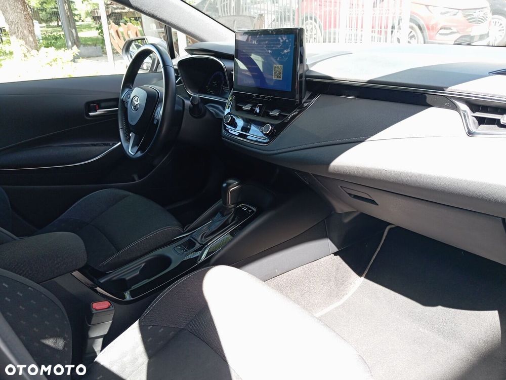 Toyota Corolla 1.8 Hybrid Comfort - 12