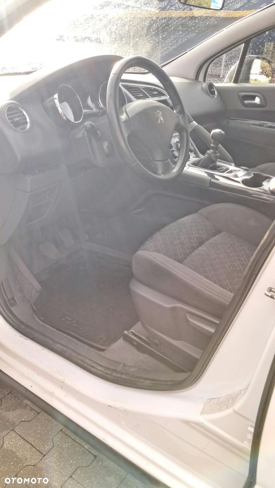 Peugeot 3008 - 24