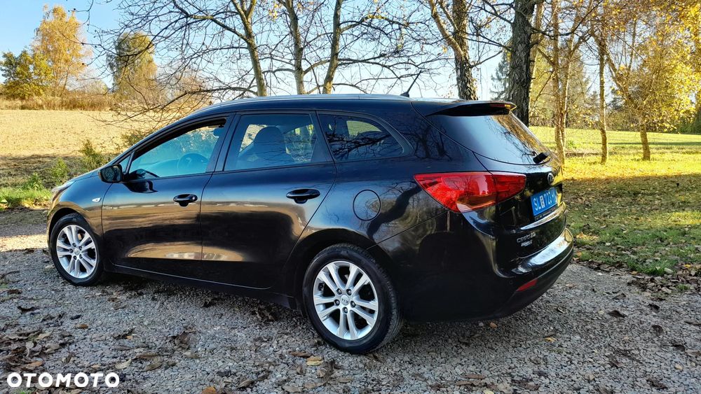 Kia Ceed - 27