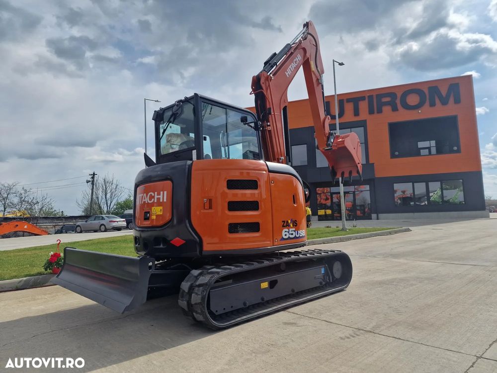 Hitachi ZX65, 6,5tone, 2025, NOU, 66.900 EUR+Tva, PROMOTIE CUPLA RAPIDA+3 CUPE NOI, Aer cond, Inst picon, Ad sapare 4,5m, latime 2m, inaltime 2,55m, posibilitate leasing 5 ani, SUPER PRET 66.900 EUR+Tva - 4