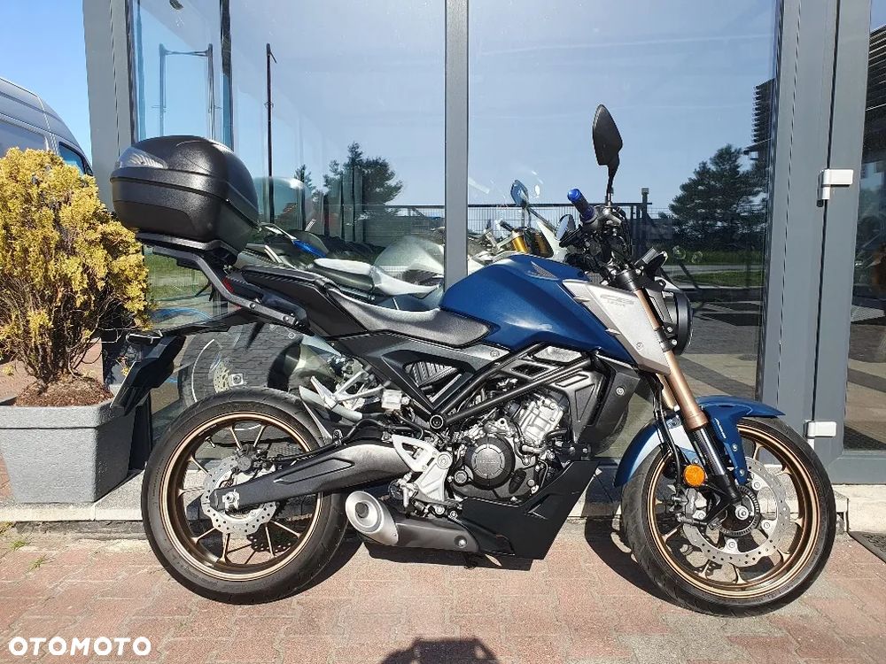 Honda CB - 23