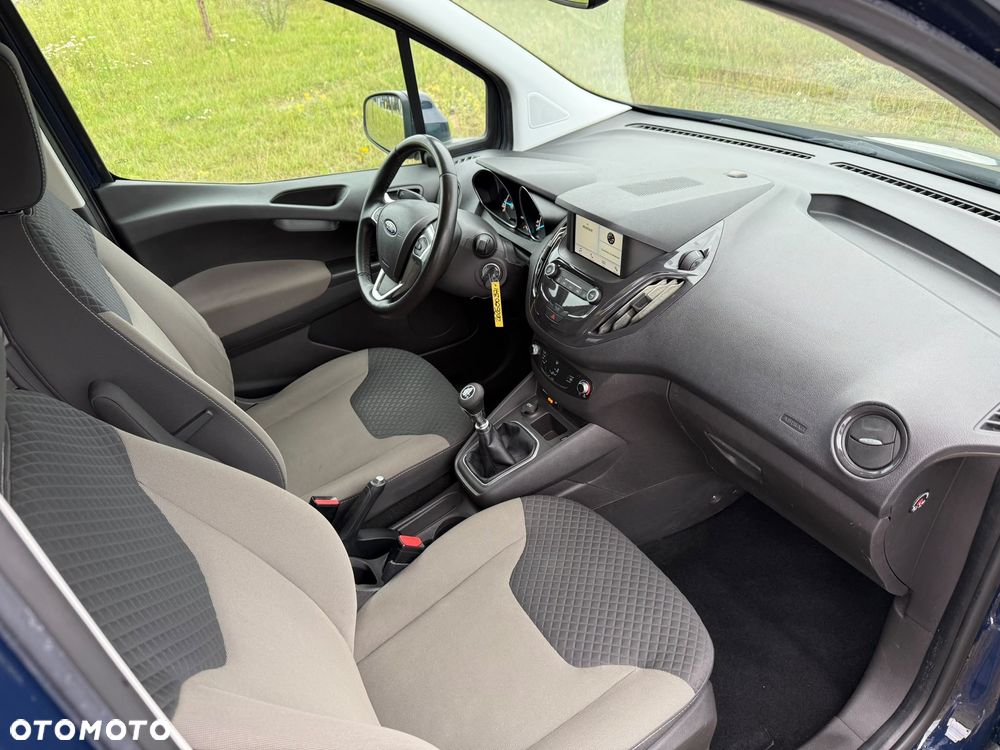 Ford Tourneo Courier 1.0 EcoBoost S&S Ambiente - 23