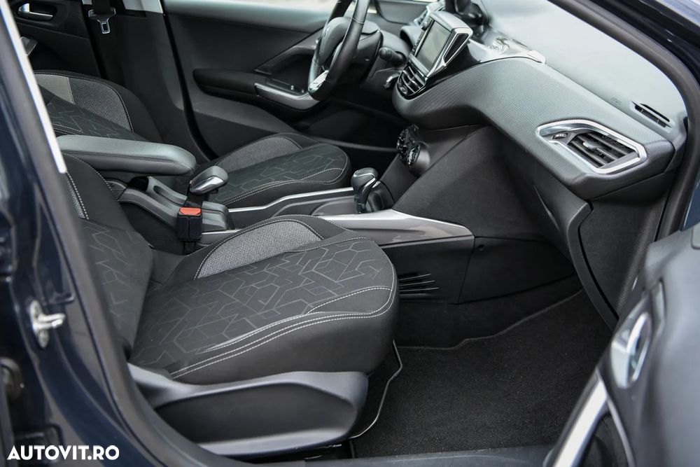 Peugeot 2008 1.2 PureTech Turbo EAT6 S&S Active - 14