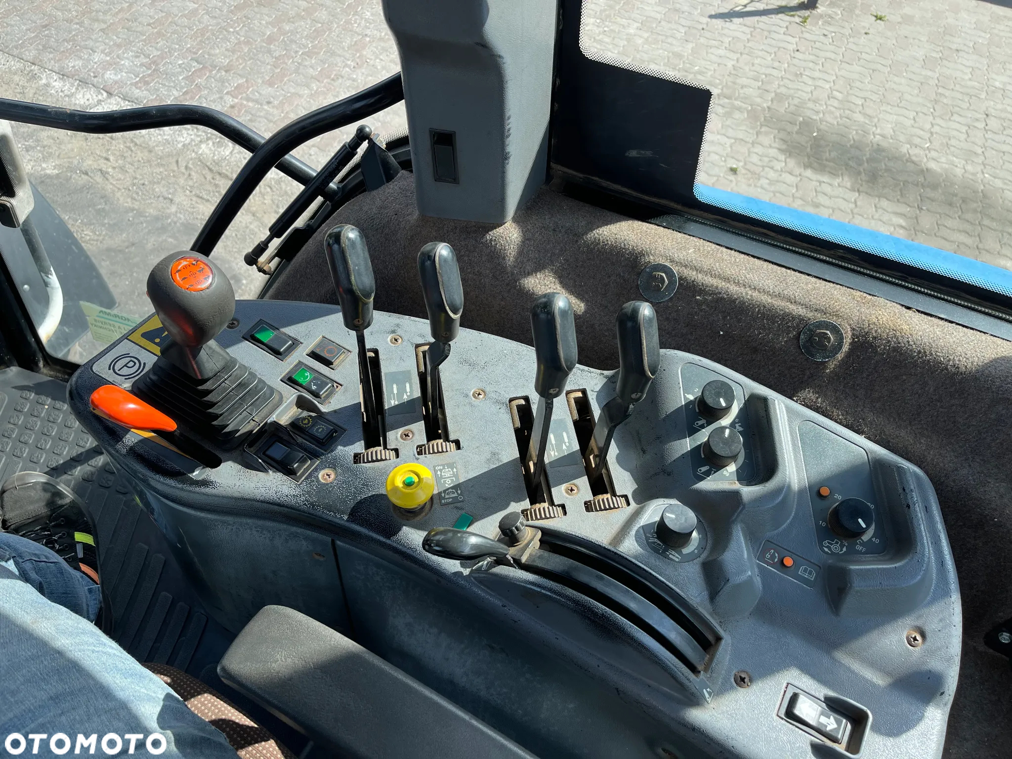 New Holland Ciągnik rolniczy traktor New Holland 8870_Ford 8970_W pełni sprawny_Klimatyzacja,Pneumatyka,Komplet zaczepów i obciążników - 12