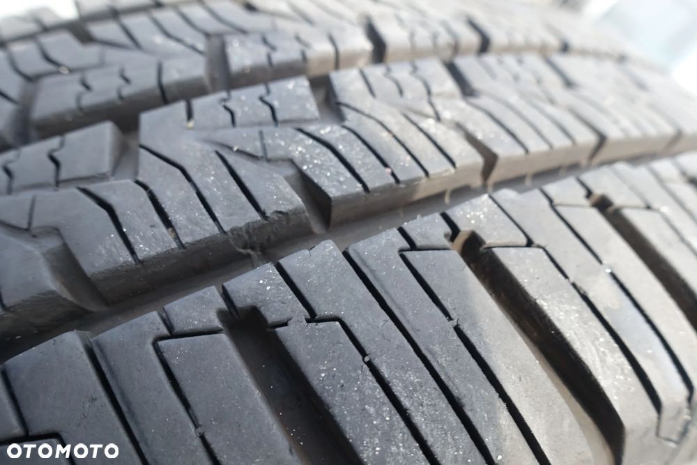 OPONA CONTINENTAL VANCONTACT 4 SEASON 195 75 16C 110/108R 24r. - 2