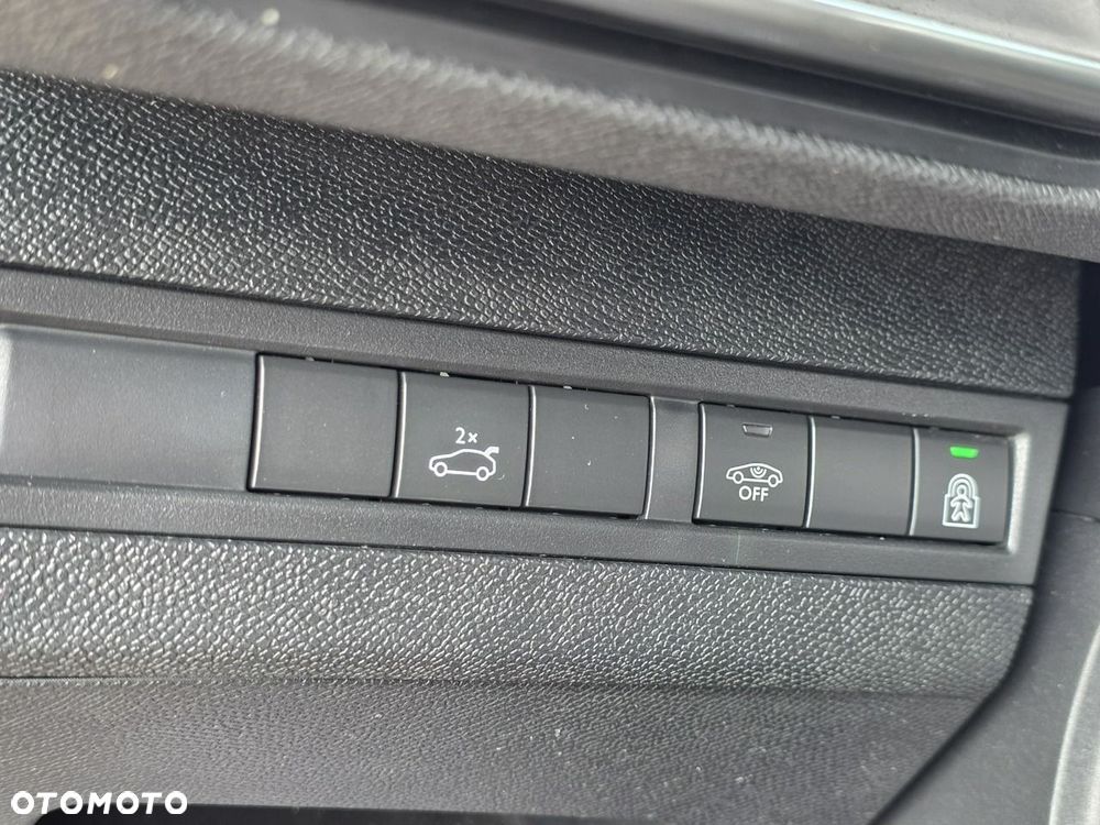 Peugeot 3008 2.0 BlueHDi GT S&S EAT6 - 22
