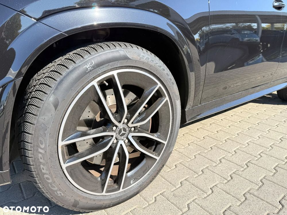 Mercedes-Benz GLE - 24