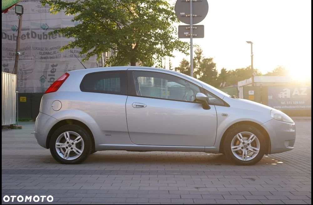 Fiat Grande Punto 1.4 8V - 4
