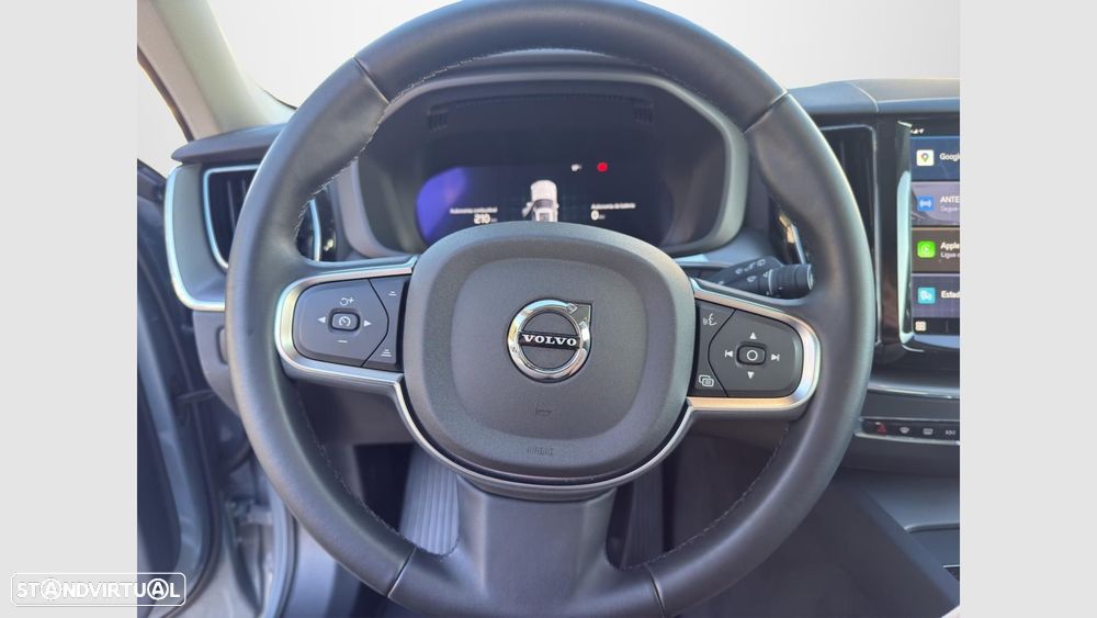 Volvo XC 60 2.0 T6 PHEV Core AWD - 11