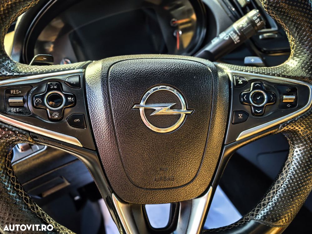 Opel Insignia - 14