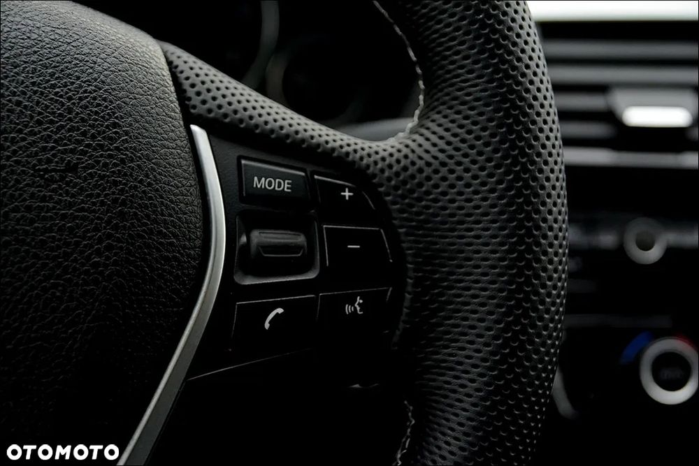 BMW 3GT 318d Luxury Line - 28