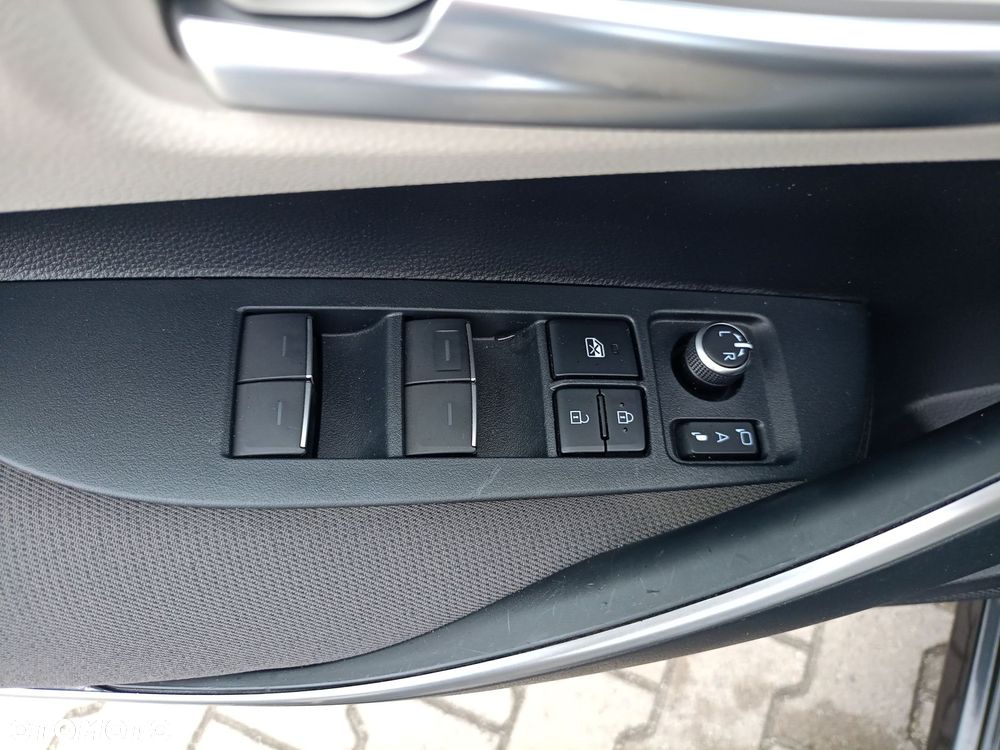 Toyota Corolla 1.5 Comfort MS - 13