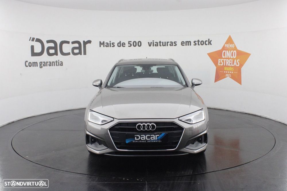 Audi A4 Avant 30 TDI S tronic — fotografia 2