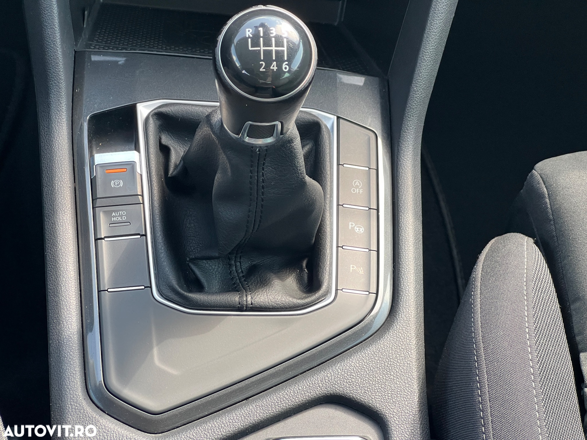 Volkswagen Tiguan 2.0 TDI SCR R-Line - 15