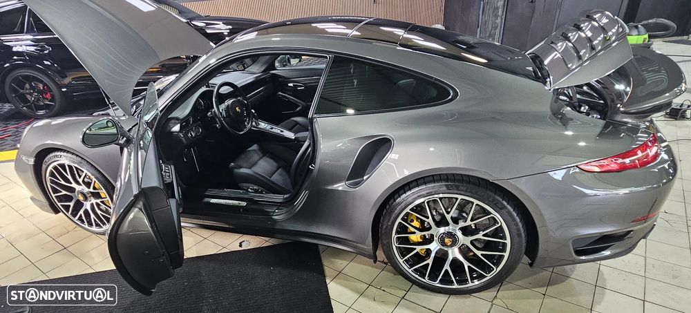 Porsche 911 (991) Turbo S PDK - 19