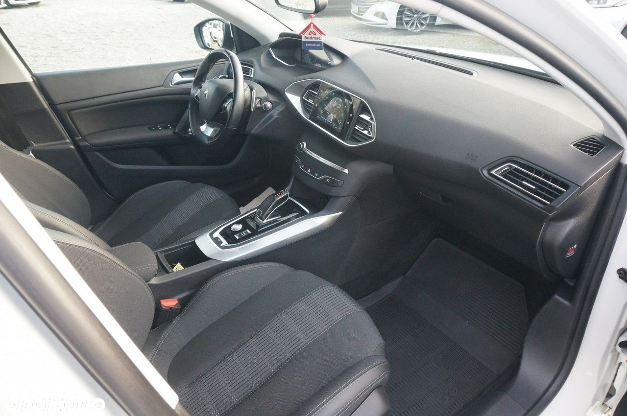 Peugeot 308 1.5 BlueHDi Allure Pack S&S EAT8 - 27