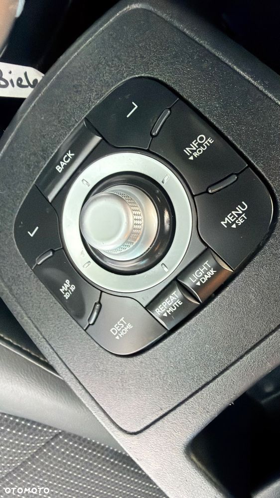 Renault Scenic ENERGY TCe 115 Bose Edition - 15