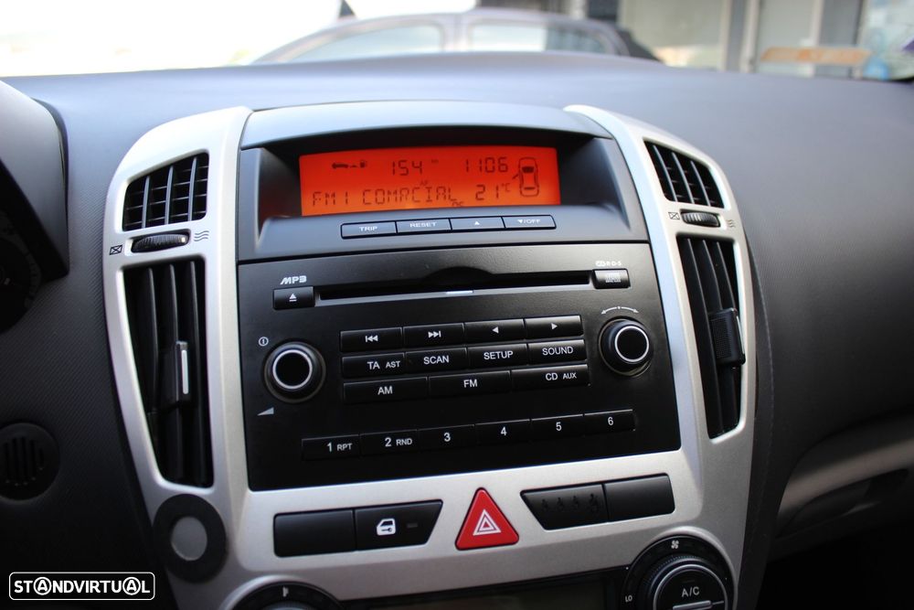 Kia Ceed 1.6 CRDi EX - 8