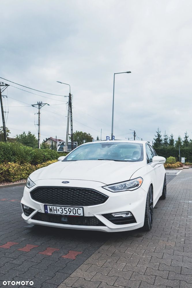 Ford Fusion 2.0 EcoBoost Titanium - 4