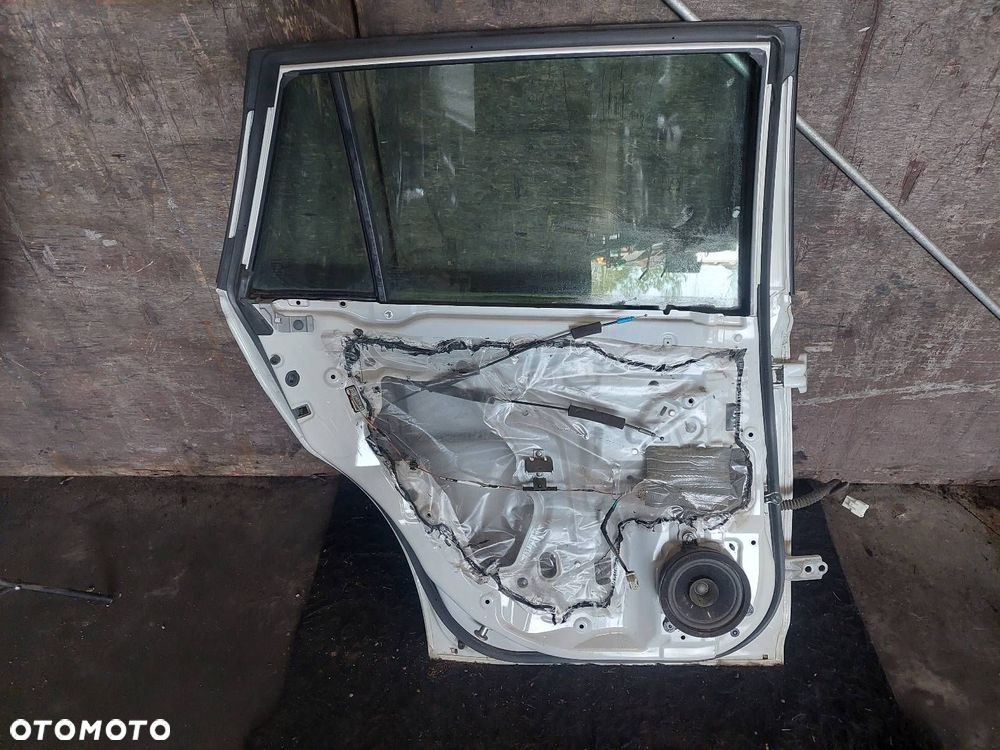 DRZWI KOMPLETNE LEWY TYŁ SUBARU LEGACY V KOMBI 37J -SATIN WHITE PEARL - 3