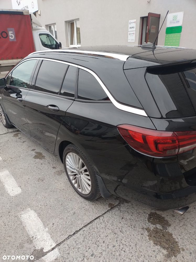 Opel Astra 1.6 T Dynamic S&S - 2