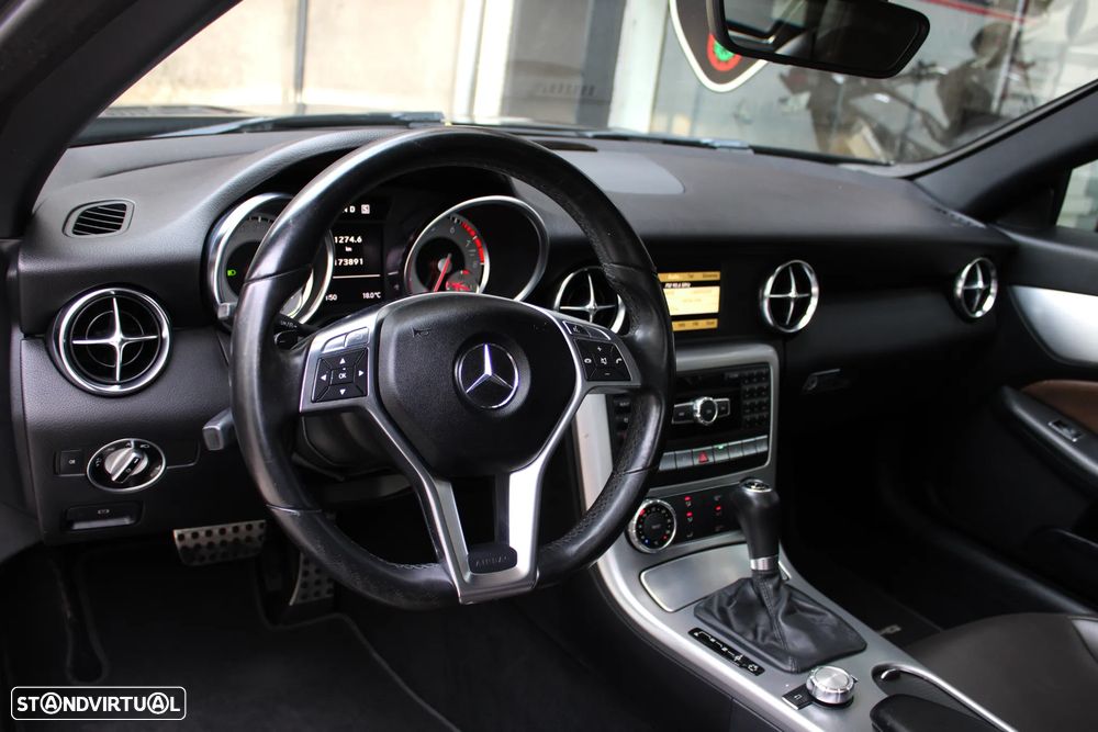 Mercedes-Benz SLK 250 (BlueEFFICIENCY) 7G-TRONIC - 21