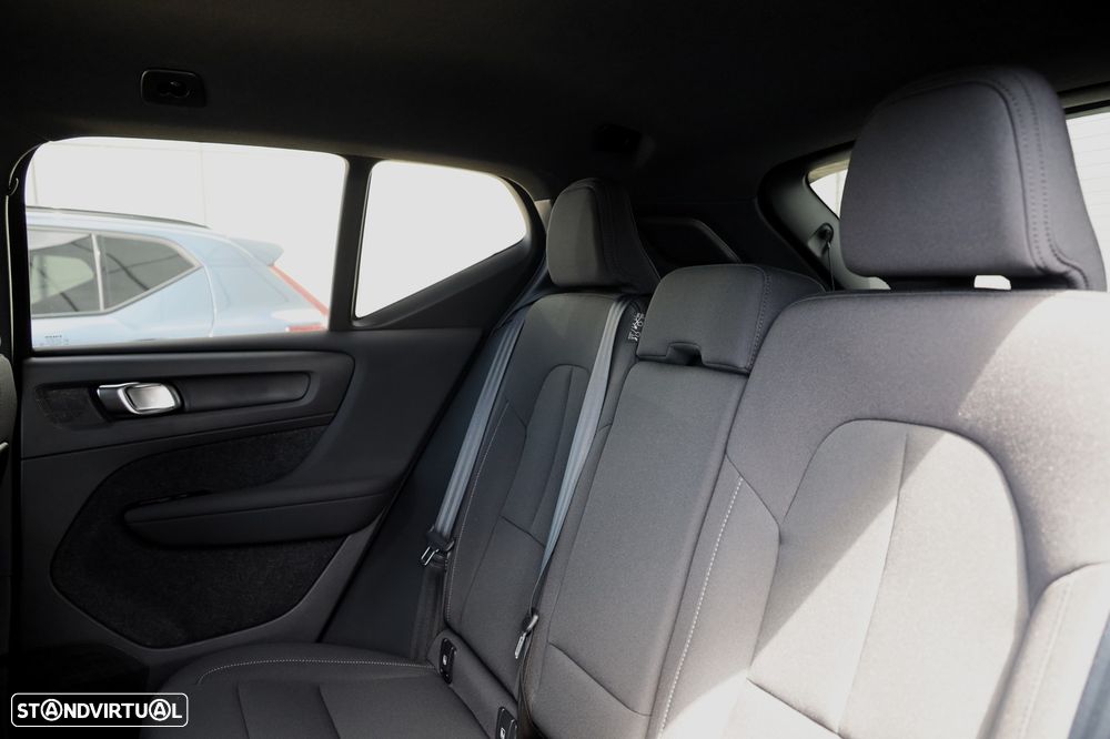Volvo EX40 82 kWh Single Motor Extended Range Core - 18