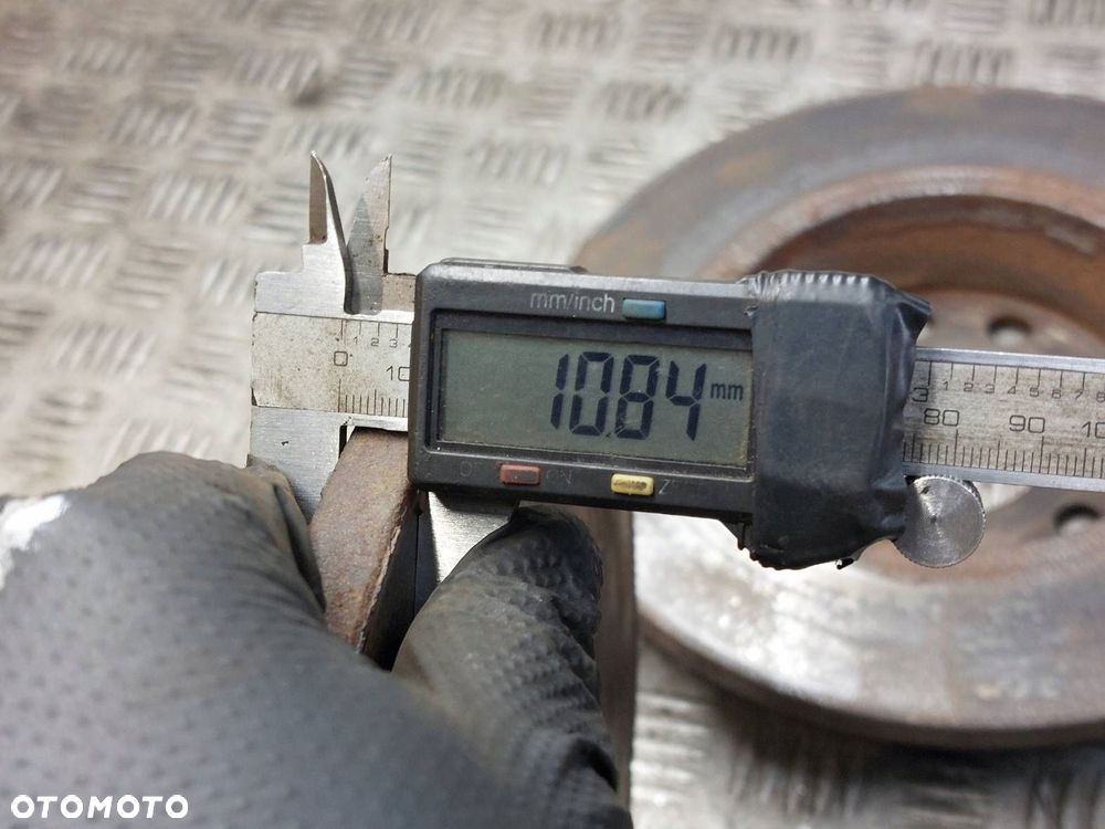 TARCZE HAMULCOWE TYŁ VOLKSWAGEN PASSAT B6 - 4