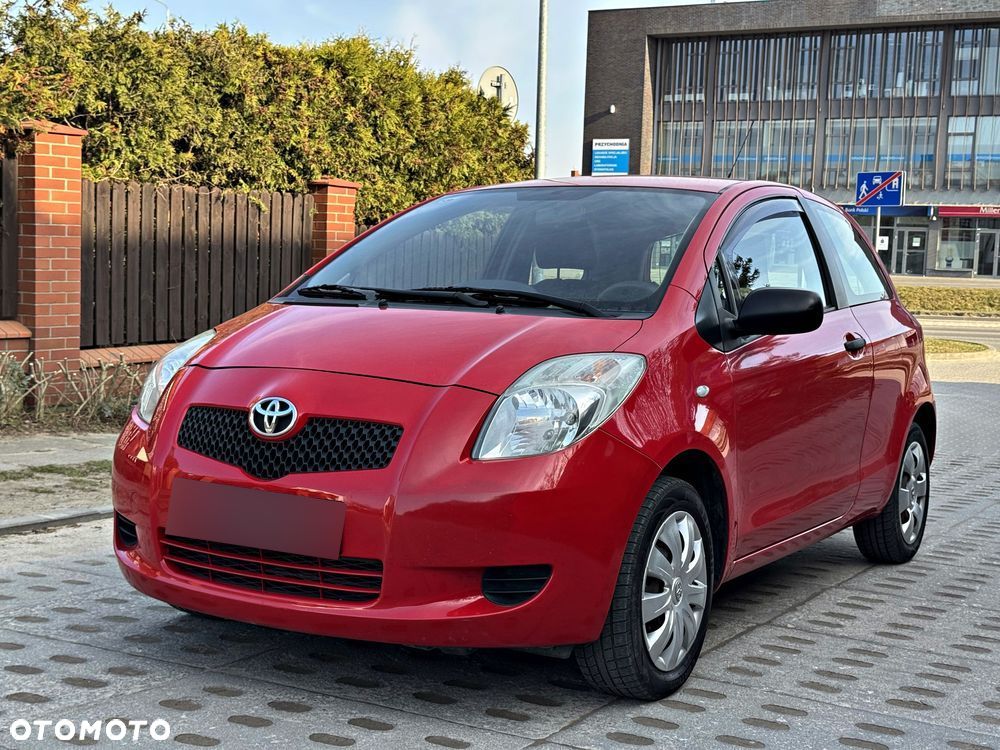 Toyota Yaris 1.0 Luna A/C - 1