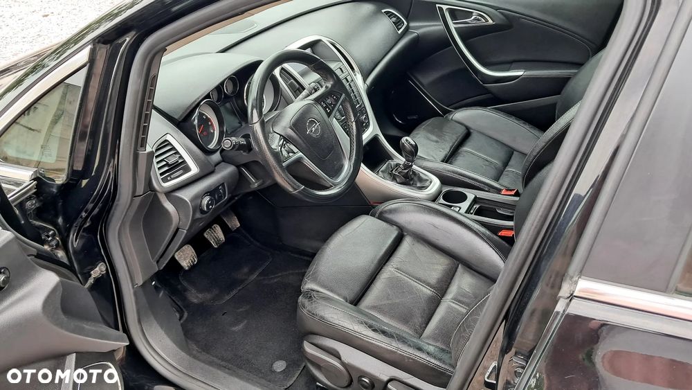 Opel Astra GTC 1.6 Turbo Edition - 6