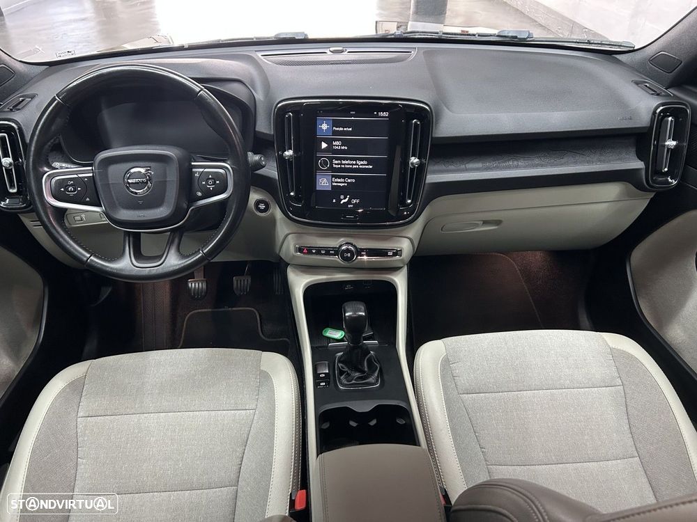 Volvo XC 40 2.0 D3 - 10