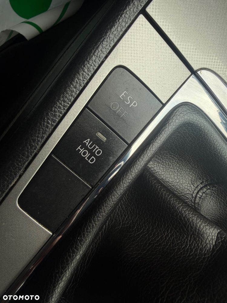 Volkswagen Passat - 15