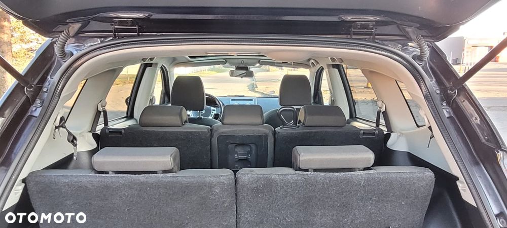 Nissan Qashqai+2 - 23