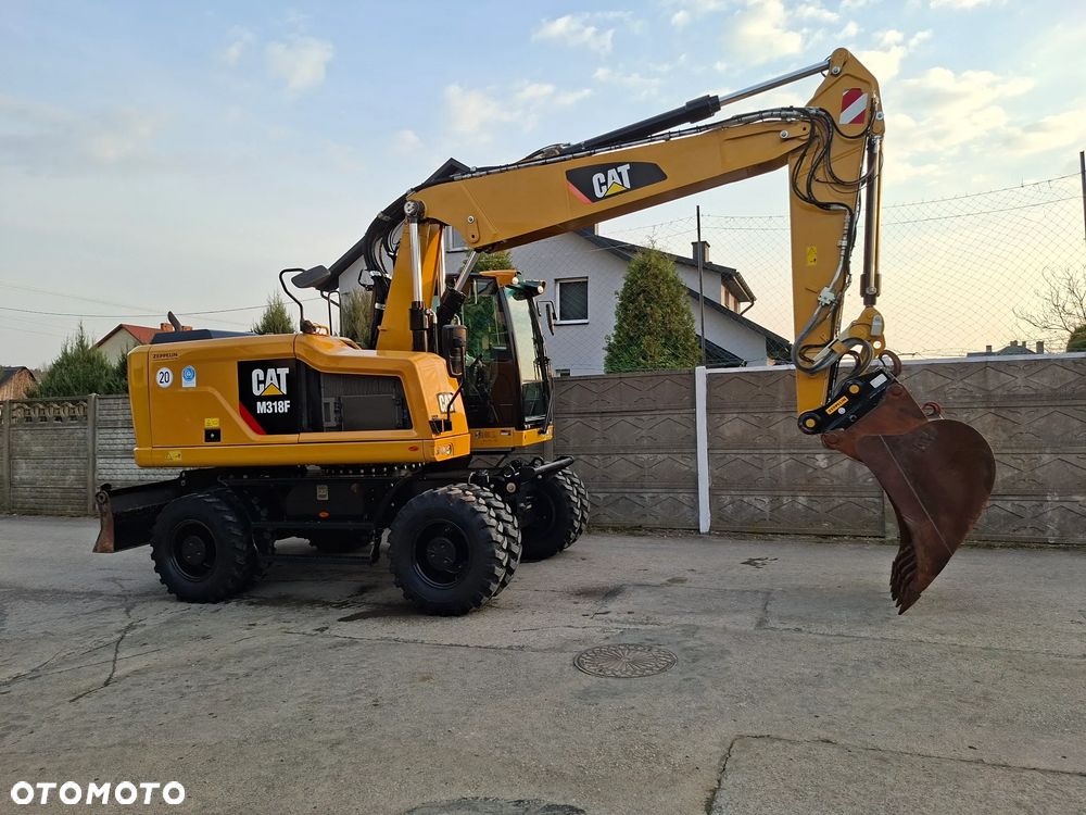 Caterpillar CAT M 318 F - 9