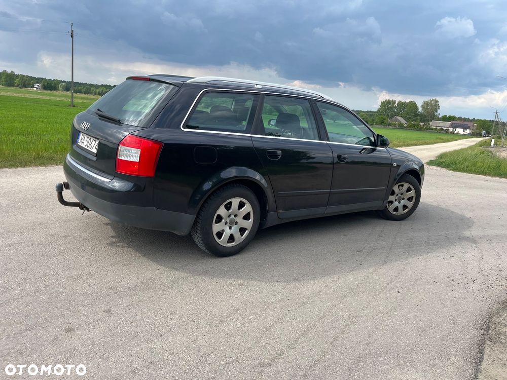 Audi A4 Avant - 4