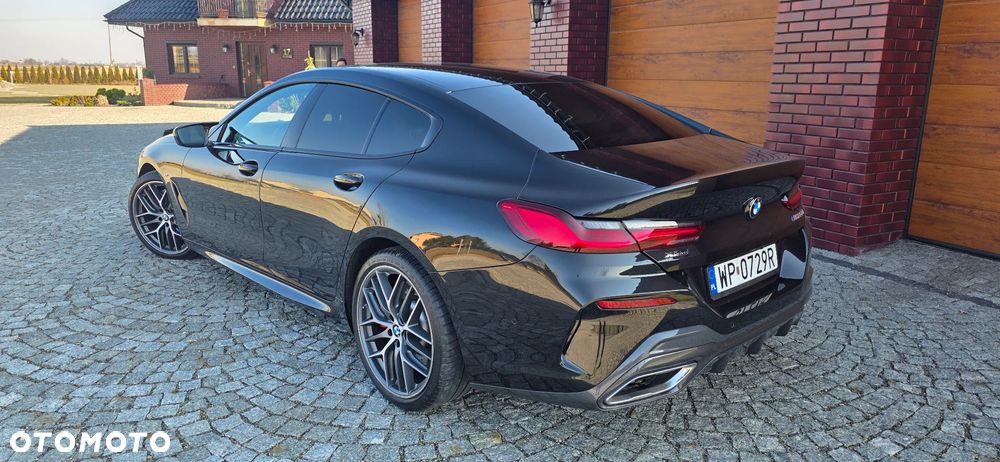 BMW Seria 8 - 18