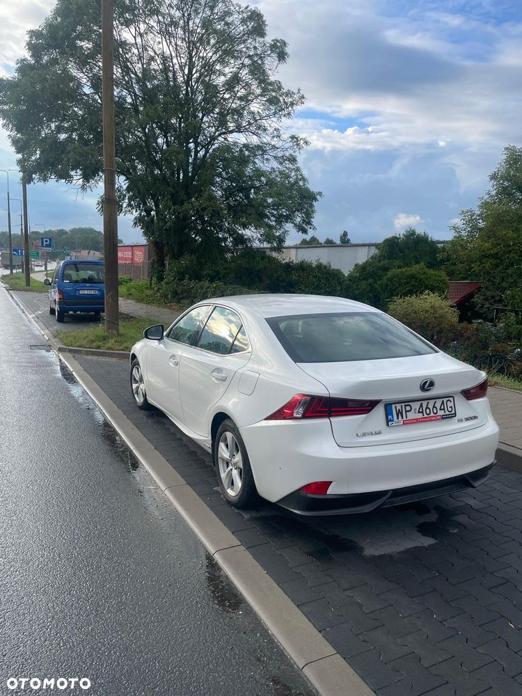 Lexus IS 300h Elite - 2