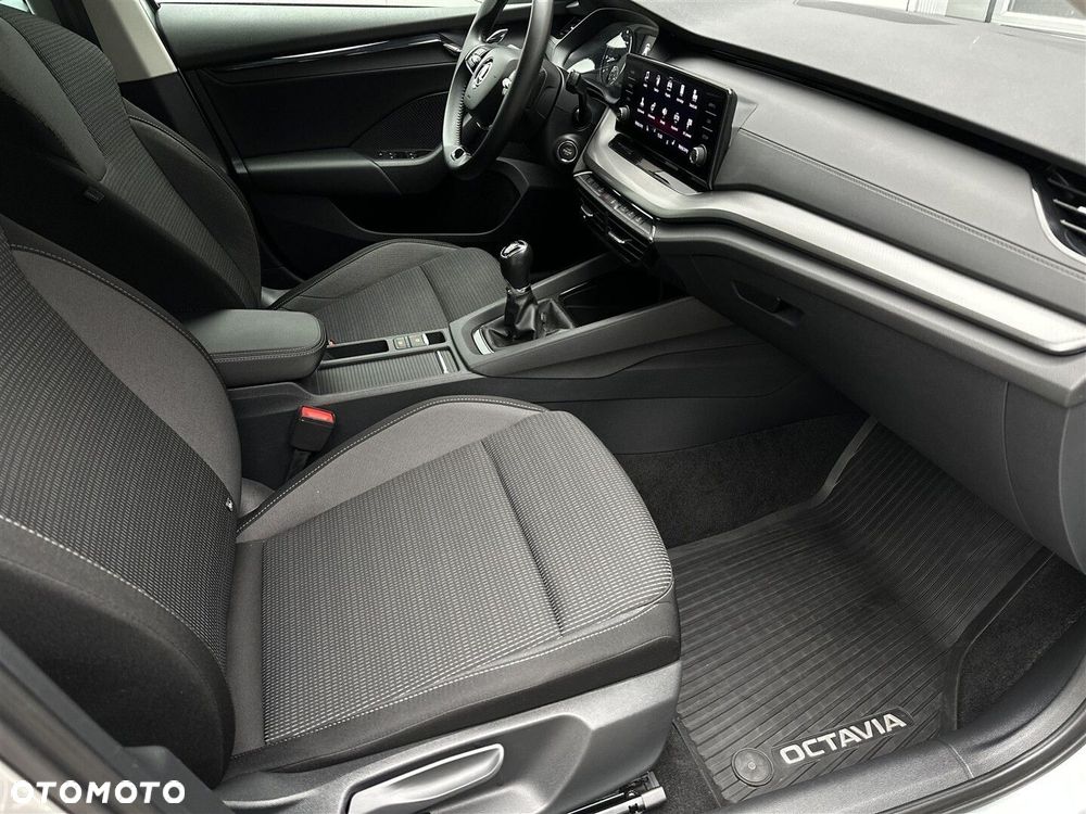 Skoda Octavia 1.5 TSI ACT Ambition - 9
